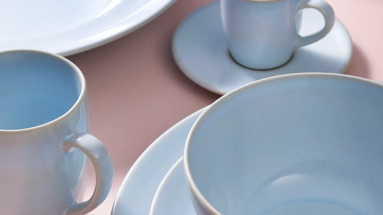 Stoneware tableware from the Barolo collection.